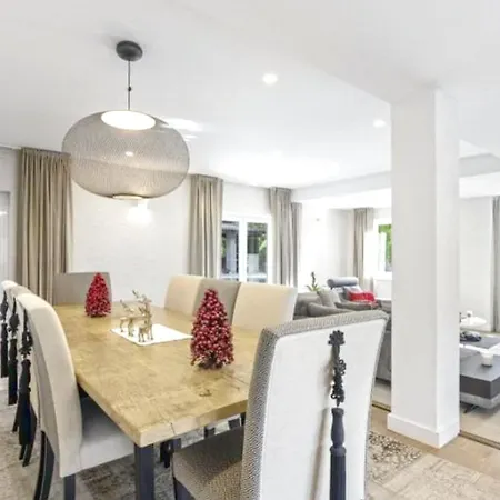 بيت للعطل 5 Bedroom Luxury House Cascais1 *