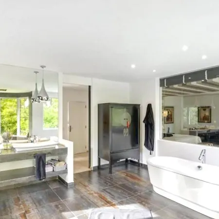 بيت للعطل 5 Bedroom Luxury House Cascais1 كاسكايس
