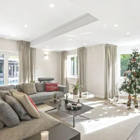 بيت للعطل 5 Bedroom Luxury House Cascais1 *