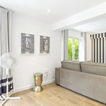 بيت للعطل 5 Bedroom Luxury House Cascais1 *