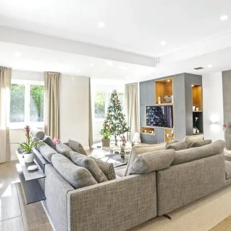 بيت للعطل 5 Bedroom Luxury House Cascais1
