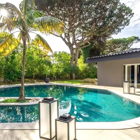 5 Bedroom Luxury House Cascais1 Hébergement de vacances Cascais